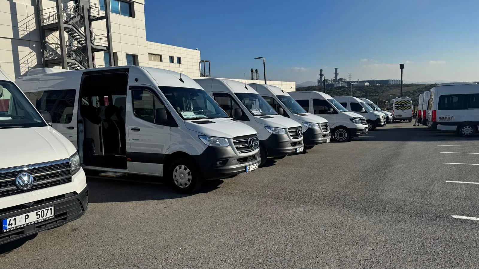 Okul Servis Araçlarında Güvenlik: Mevzuat Ne Diyor, Biz Ne Yapıyoruz?